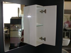 Горен шкаф с огледало за баня Diverso