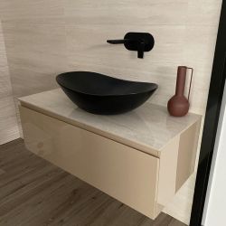 ШКАФ ЗА БАНЯ Impera дизайнерски шкаф за баня с мраморен плот