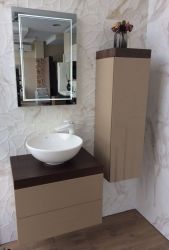VAYA Bathroom Vanity Set